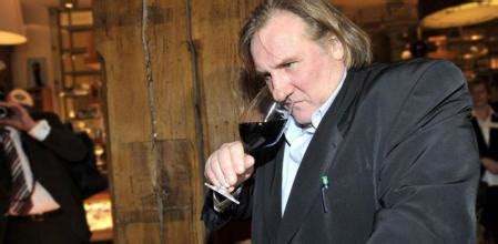  La Follia di Gerard Depardieu: Un'Escursione Gastronomica Inattesa a Roma!